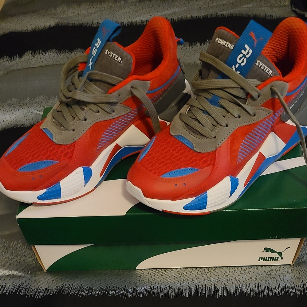 Pumas - Picture 2 of 2